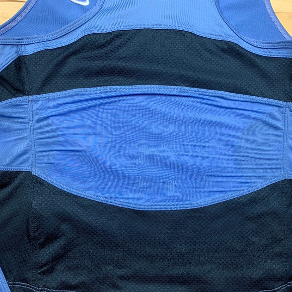 Nike Sphere React Racer Back Workout top Sz S - Picture 4 of 4